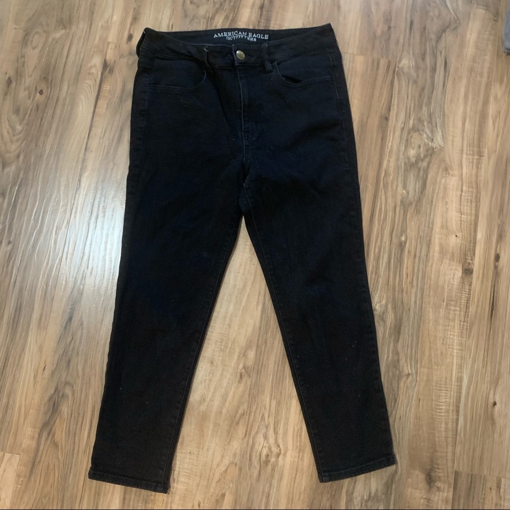 AMERICAN EAGLE Black Hi-Rise Jegging Crop